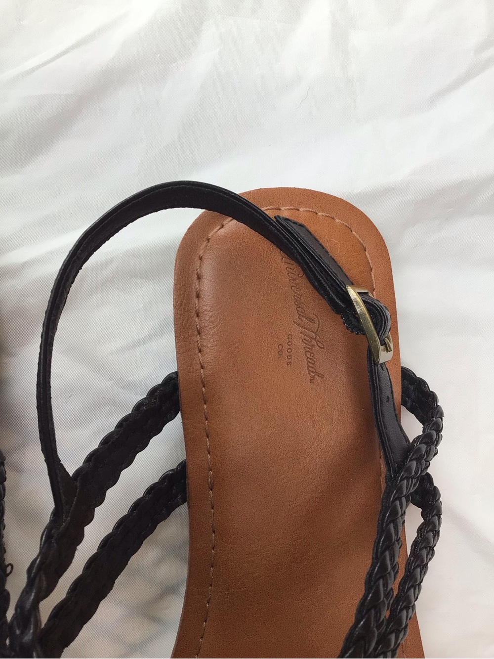 Universal Thread Black Braided Strap Sandals with Brown Footbed Size 11 - Picture 5 of 5